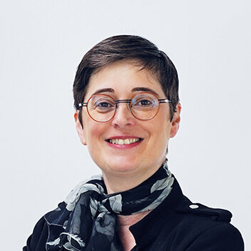 [Translate to English:] Christine Camilleri ist Verkaufsleiterin bei Körber Technologies Instruments in Frankreich. 